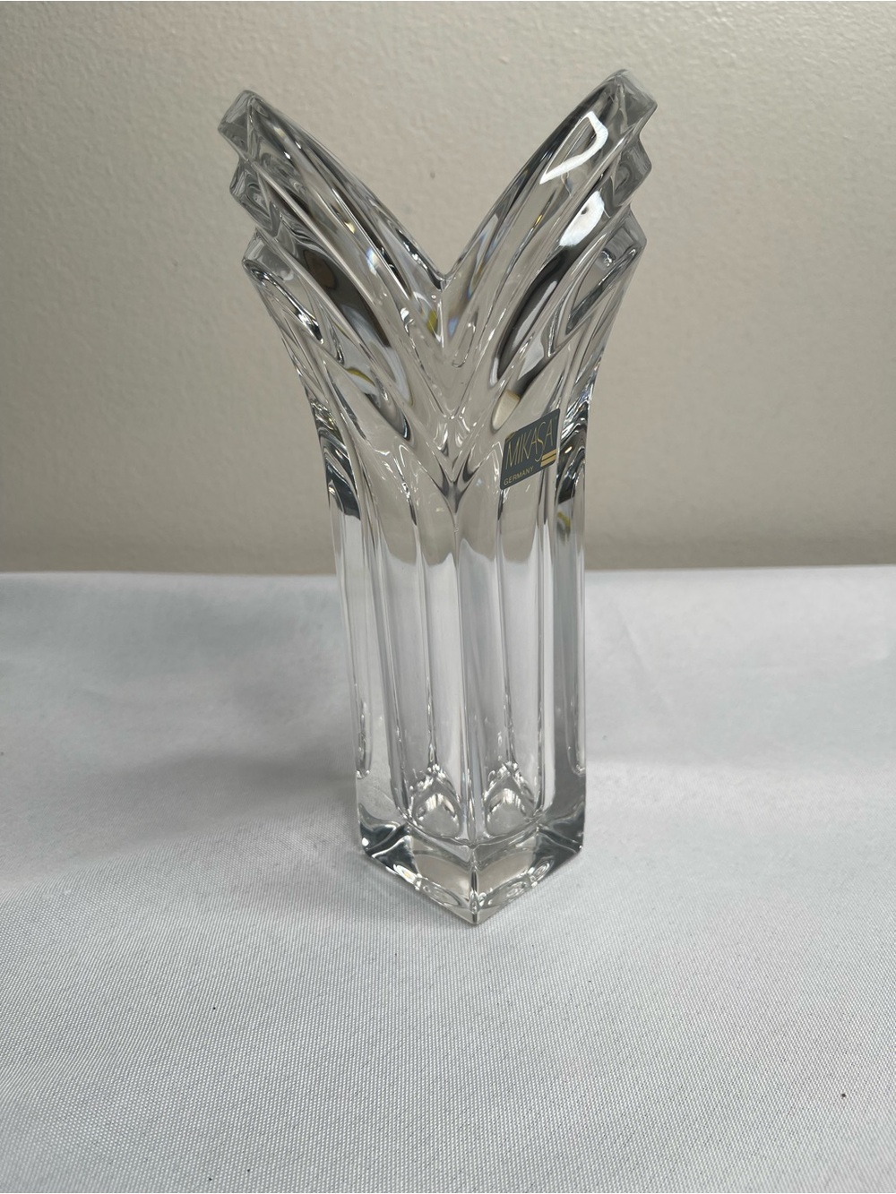 Mikasa Clear Crystal Sculptural V-Petal Vase